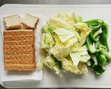 レンジで簡単節約☆厚揚げ回鍋肉。作り方1写真