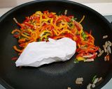 簡単❤カラーピーマンの塩こんぶ炒め♪作り方5写真