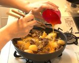 マンネリを解消！肉じゃがの卵とじ作り方5写真