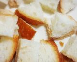ほっこり朝ごはん♪ミルクチーズのパン粥作り方1写真