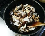 キノコとほうれん草のガリバタ炒め作り方7写真