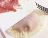 餃子の皮to生ハムdeカルツォーネ風作り方3写真