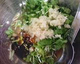 フライパン1つで2品♪茹で鶏のタイ風ご飯作り方5写真