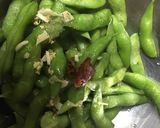 おつまみに冷凍枝豆のペペロンチーノ♪作り方3写真