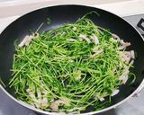 簡単❤豆苗の塩こんぶ炒め♪作り方5写真