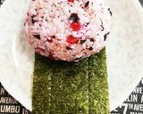 早食い防止♪梅しそわかめおにぎり＊作り方4写真
