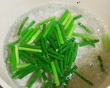 ピリ辛★ゆで鶏のにんにくの芽和え作り方5写真
