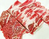 疲れ解消！豚肉と梅干のさっぱり炒め作り方1写真