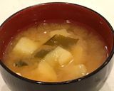 ホクホクとろける！じゃがいもの味噌汁作り方8写真