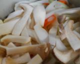 簡単ランチ！玉ねぎ人参もやしの中華スープ作り方3写真