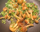 大粒なめことたっぷりネギのバター炒め作り方3写真