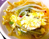 セロリの葉ともやしのエスニック風スープ作り方3写真