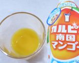 バナナとカルピスマンゴー作り方1写真