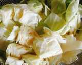 何かと使えて便利。キャベツの下茹で。作り方1写真
