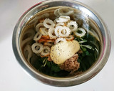 おつまみに★かいわれ大根とちくわのサラダ作り方3写真