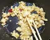 鶏ひき肉とキャベツの味噌バターパスタ作り方4写真