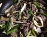 にんにくの芽とエリンギの牛肉炒め作り方7写真