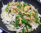 簡単！豚バラもやしのピリ辛炒め作り方6写真