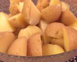 持ち寄りにも!アンチョビポテト作り方1写真