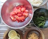 トマトとレモンで酸っぱ辛いうどん作り方1写真