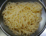 トマトと鶏肉の和風ジェノベーゼ冷製パスタ作り方3写真