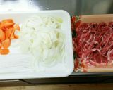 簡単♪豚肉と玉ねぎのすき焼き風煮込み料理作り方1写真