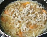 簡単♪豚肉と玉ねぎのすき焼き風煮込み料理作り方3写真