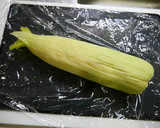 レンジで簡単！皮つき丸々とうもろこし蒸し作り方2写真