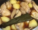 鶏手羽とジャガイモの煮物作り方7写真