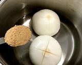 ピリ辛肉味噌をトロトロ玉ねぎに乗せて〜作り方4写真