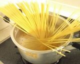 野菜ジュースと鯖缶の和風パスタ作り方4写真
