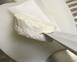 カマンベールの切り方（ココットカマン用）作り方3写真