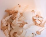 キノコと濃い野菜ジュースのステーキソース作り方2写真
