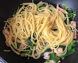 白だしで☆ほうれん草とベーコン和風パスタ作り方5写真