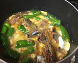 さんま蒲焼缶と万願寺とうがらしの卵とじ作り方3写真