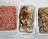 シイタケの肉詰め♪簡単シュウマイ風作り方1写真