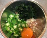 オクラ、みょうが、わかめの卵黄和え作り方3写真