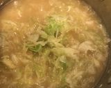 半熟卵とたっぷりせんキャベツの満腹味噌汁作り方3写真