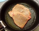 ベビーリーフを載せた旨旨ビーフステーキ作り方4写真