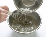 黒ごまでヘルシーに！ブラック冷やし担々麺作り方3写真