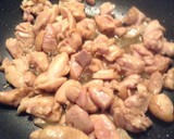 きゅうりと鶏肉の炒め物〜中華スープ風作り方4写真