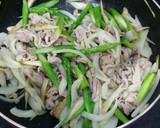 美味しい♪豚肉とごぼうの玉子とじ作り方8写真