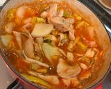 鶏もも肉とキャベツ大根のトマ味噌煮込み作り方4写真