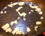 皮なし鶏むね肉のバジルソース炒め。作り方1写真