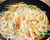 もっちもち！野菜たっぷりくずきり炒め作り方3写真