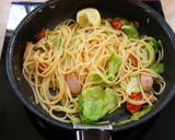 爽やかに♪ソーセージとレモンのパスタ作り方7写真