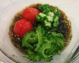 ゴーヤーとトマトが美味しい！もずく素麺作り方1写真