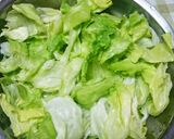 ご飯に合う!鶏もも肉とレタスの甘辛炒め☆作り方1写真