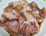 ご飯に合う!鶏もも肉とレタスの甘辛炒め☆作り方3写真