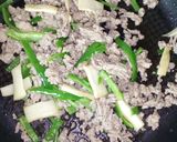 豚ひき肉とエリンギのバカタレ炒め作り方3写真